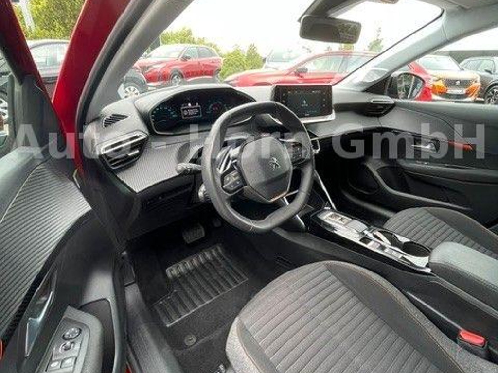 Peugeot e-208