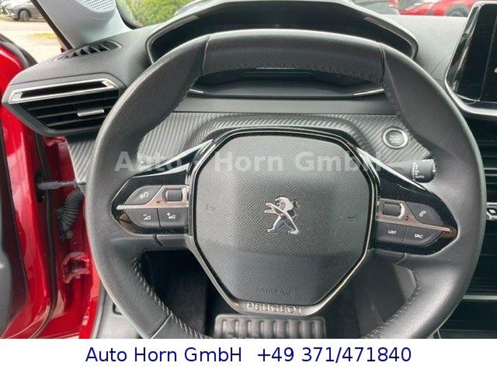 Peugeot e-208