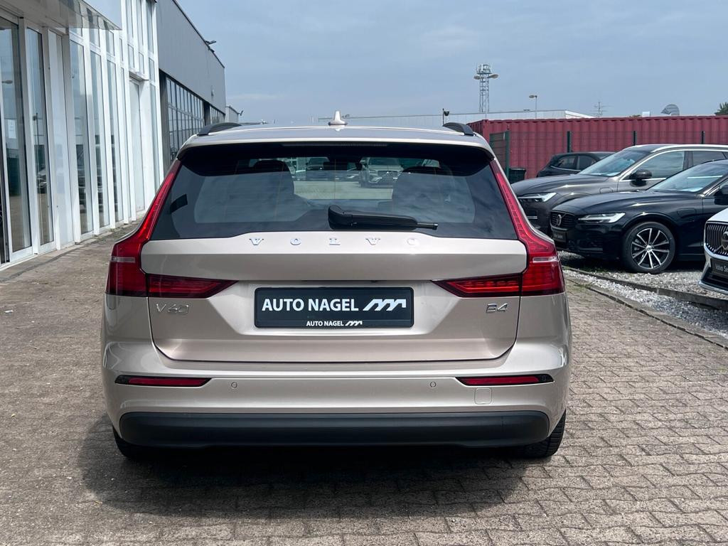 Volvo V60 Core