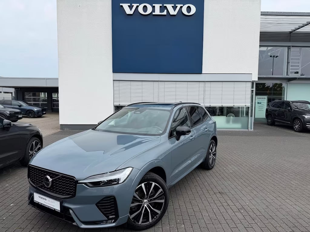 Volvo XC60 AWD Ultimate Dark