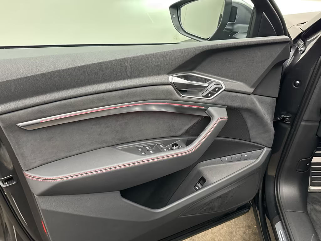 Audi SQ8 e-tron