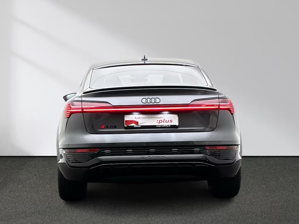 Audi SQ8 e-tron