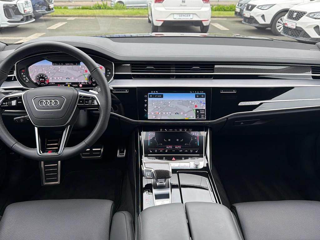 Audi S8