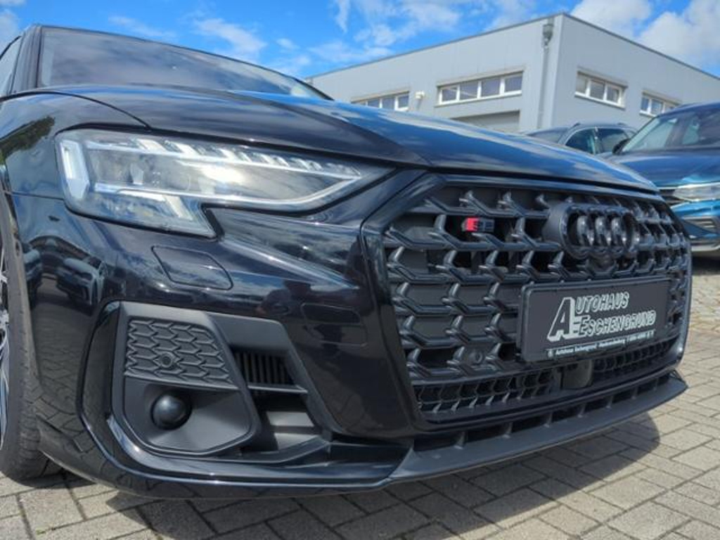 Audi S8