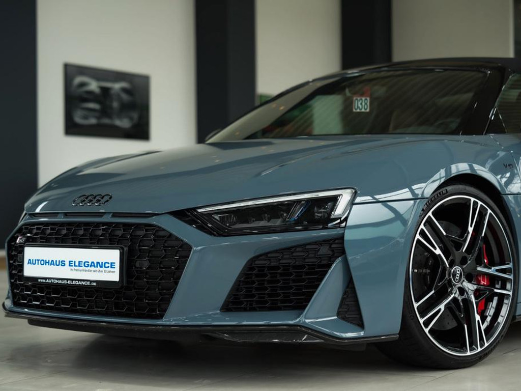Audi R8