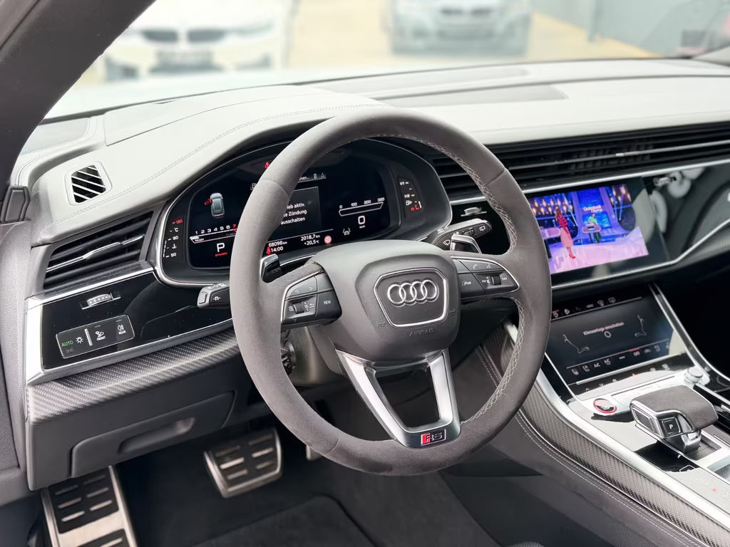 Audi RS Q8