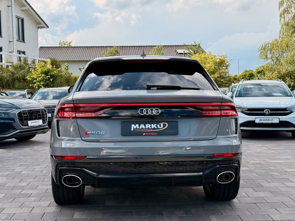 Audi RS Q8