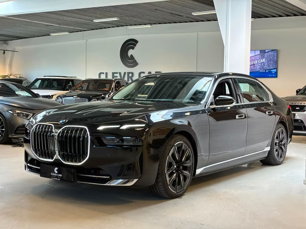 BMW i7 Sedan