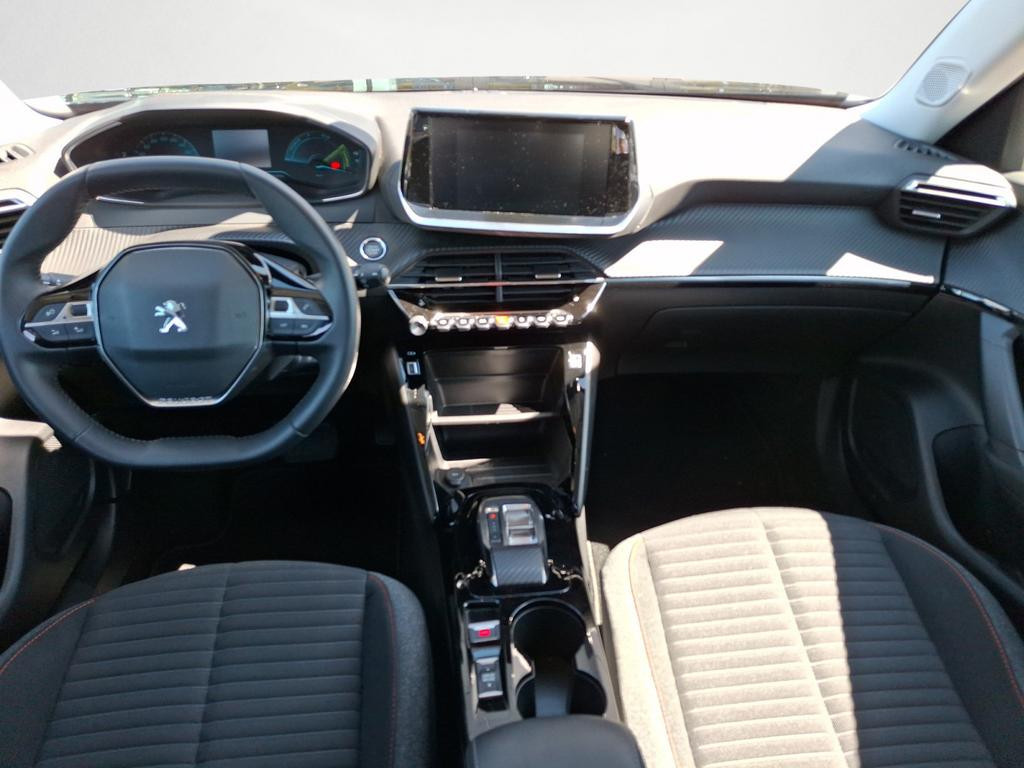 Peugeot e-2008