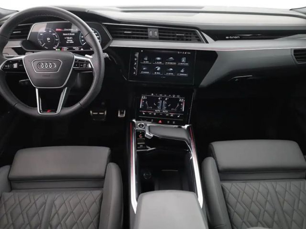 Audi Q8 e-tron