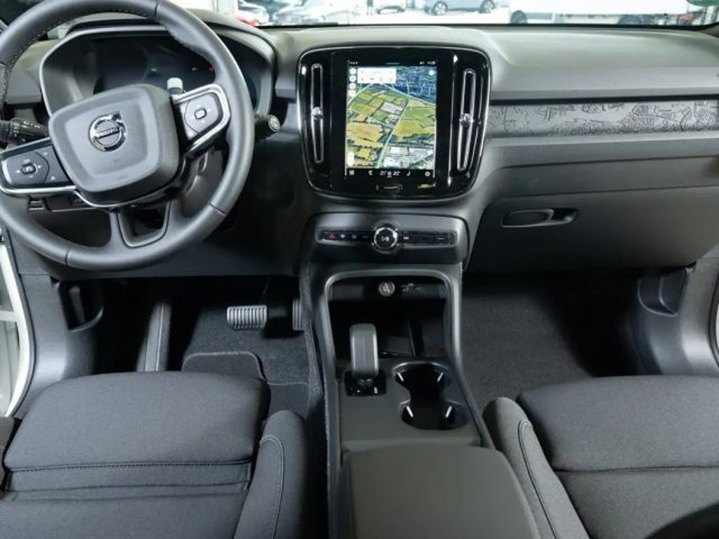 Volvo EX40