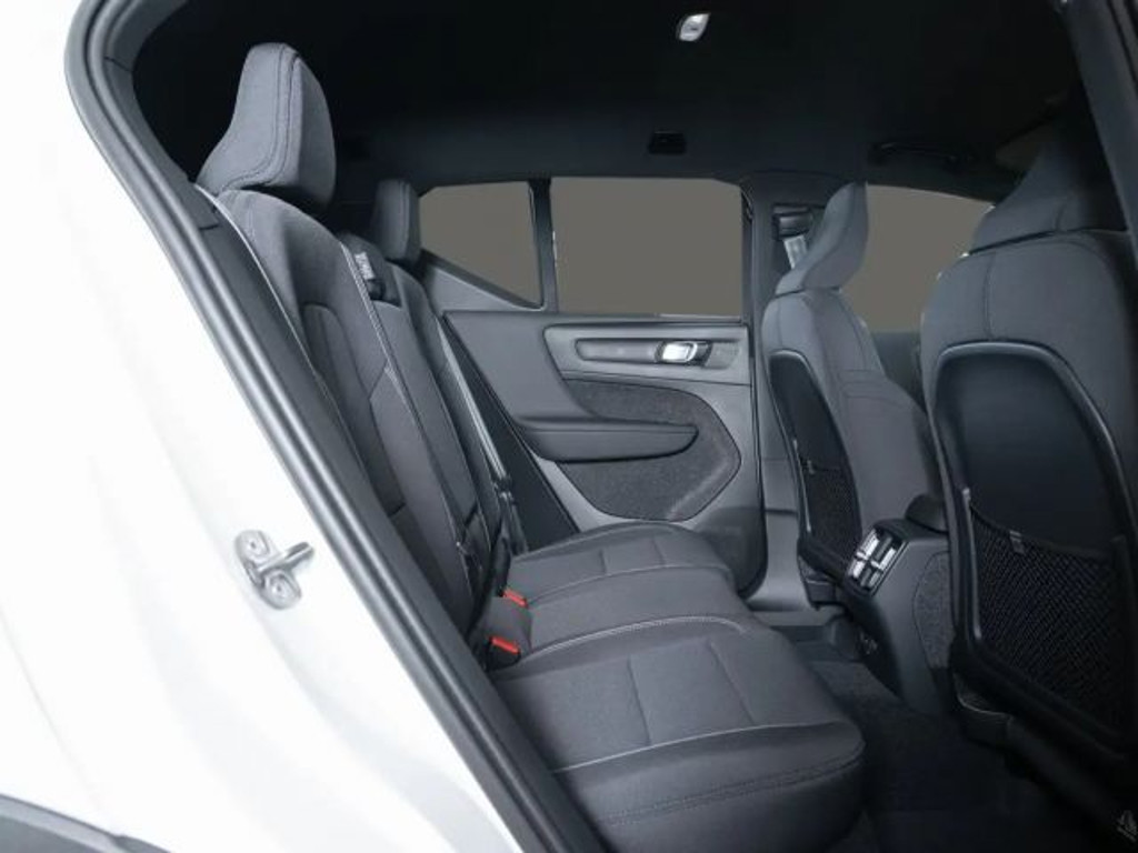 Volvo EX40