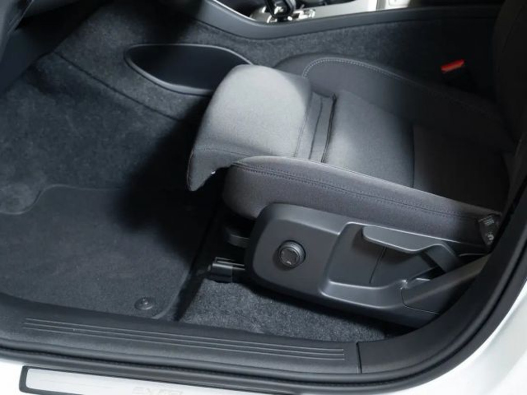 Volvo EX40