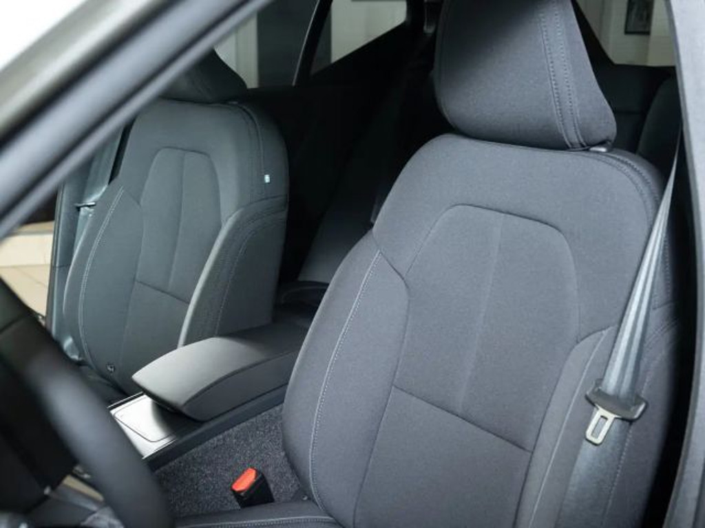 Volvo EX40