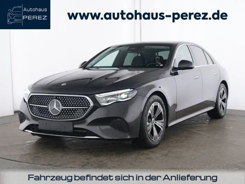 Mercedes-Benz E-Klasse E 200 AVANTGARDE Sedan