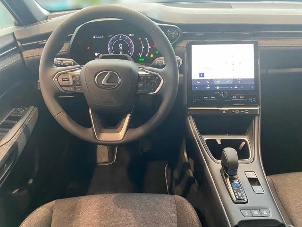Lexus LBX