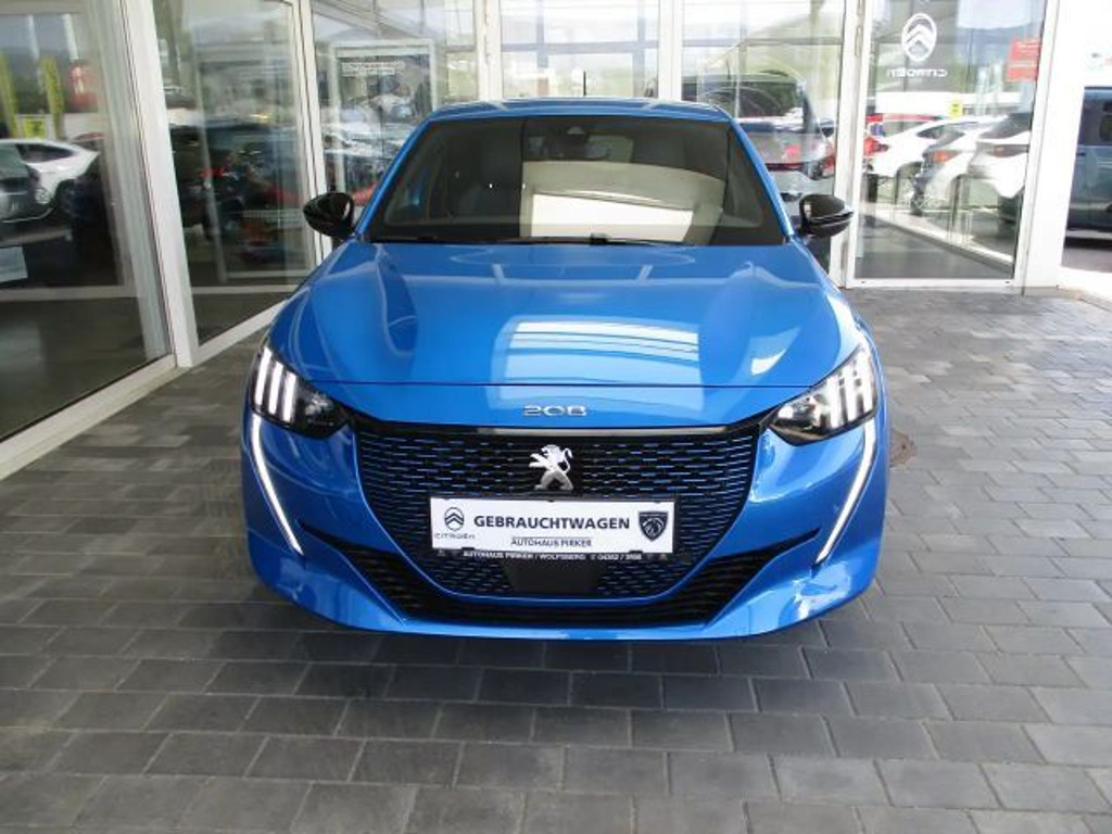 Peugeot e-208