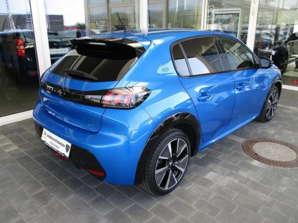 Peugeot e-208