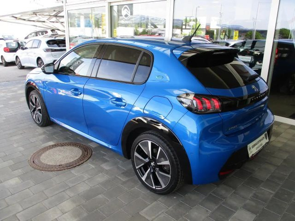 Peugeot e-208