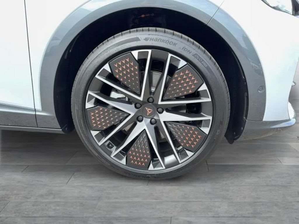 Cupra Tavascan