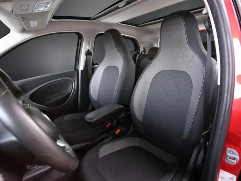 Smart EQ forfour