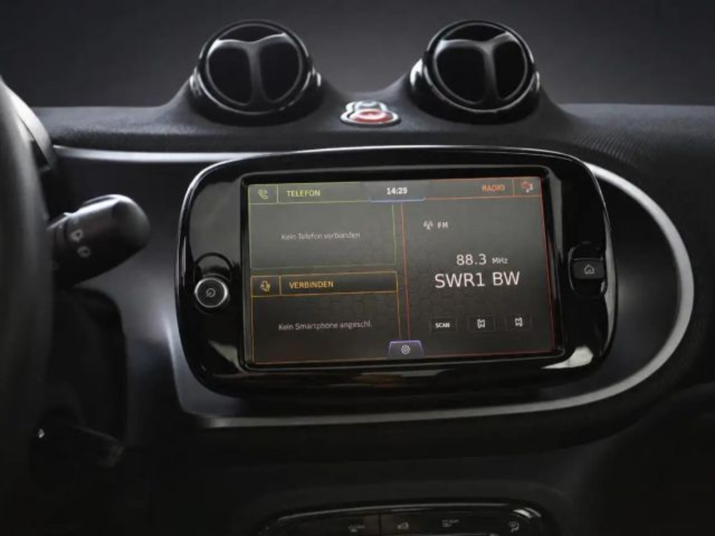 Smart EQ forfour