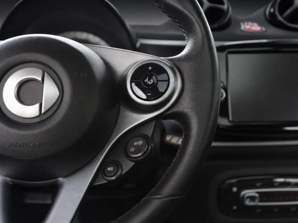 Smart EQ forfour