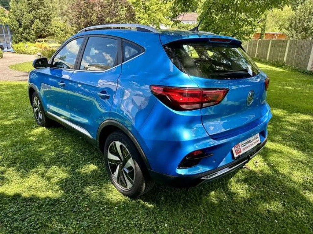MG ZS