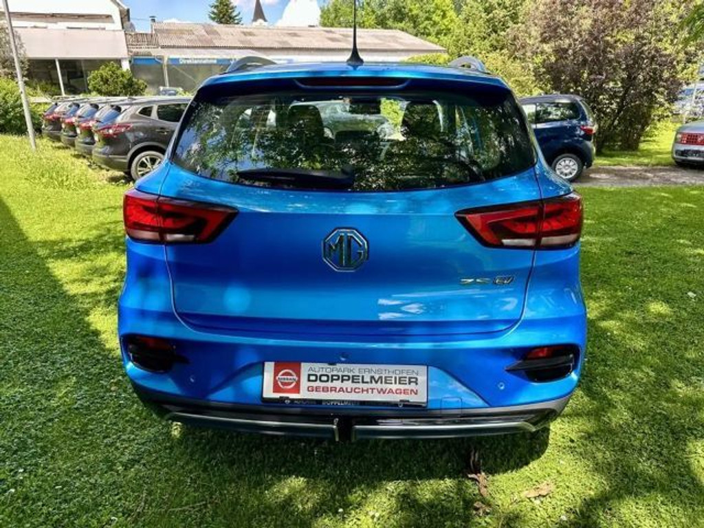 MG ZS