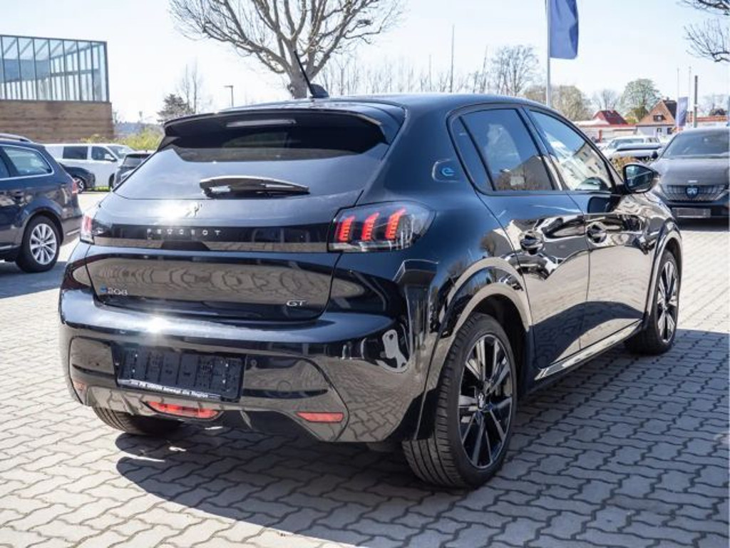 Peugeot e-208