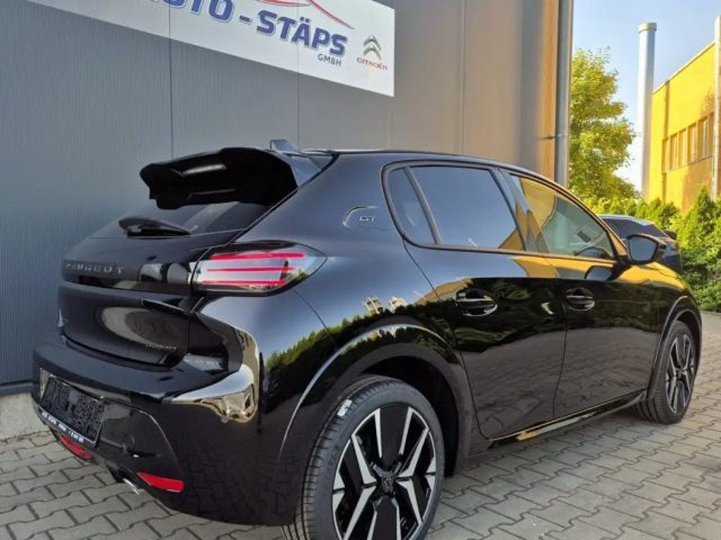 Peugeot e-208