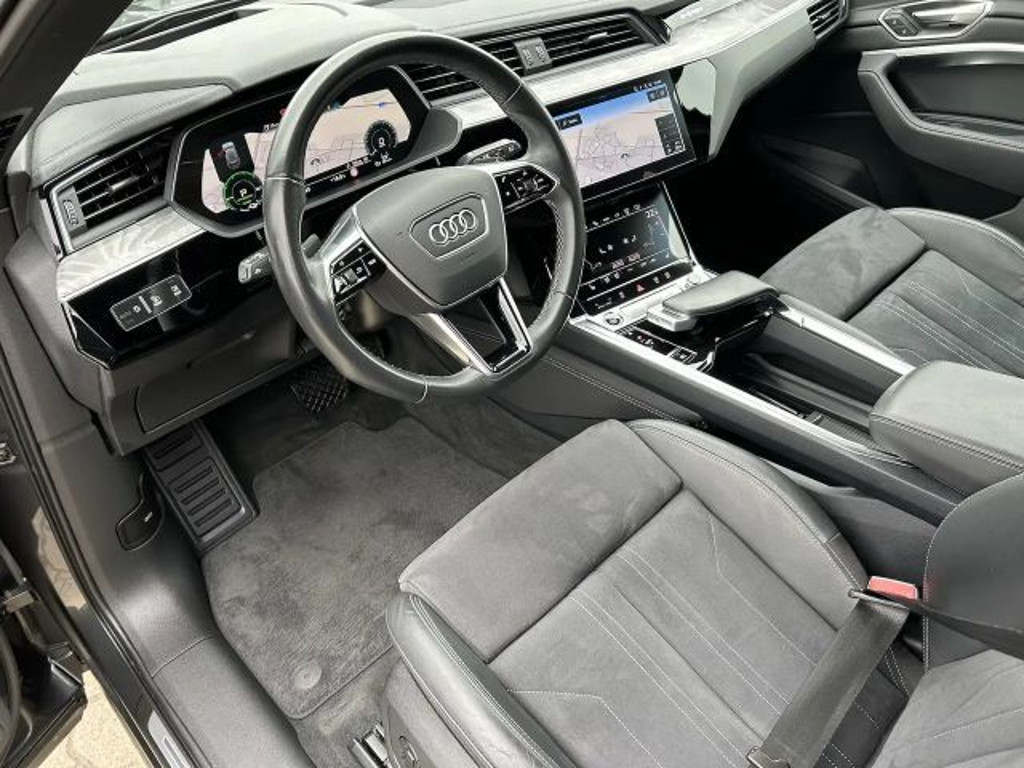 Audi Q8 e-tron