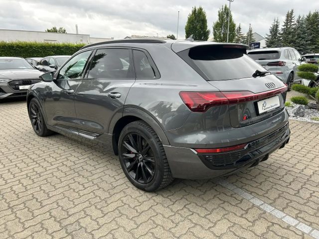 Audi Q8 e-tron