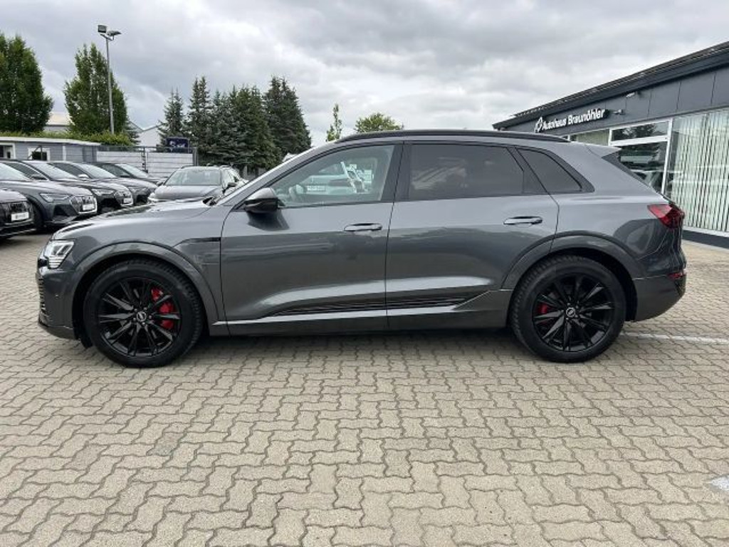 Audi Q8 e-tron