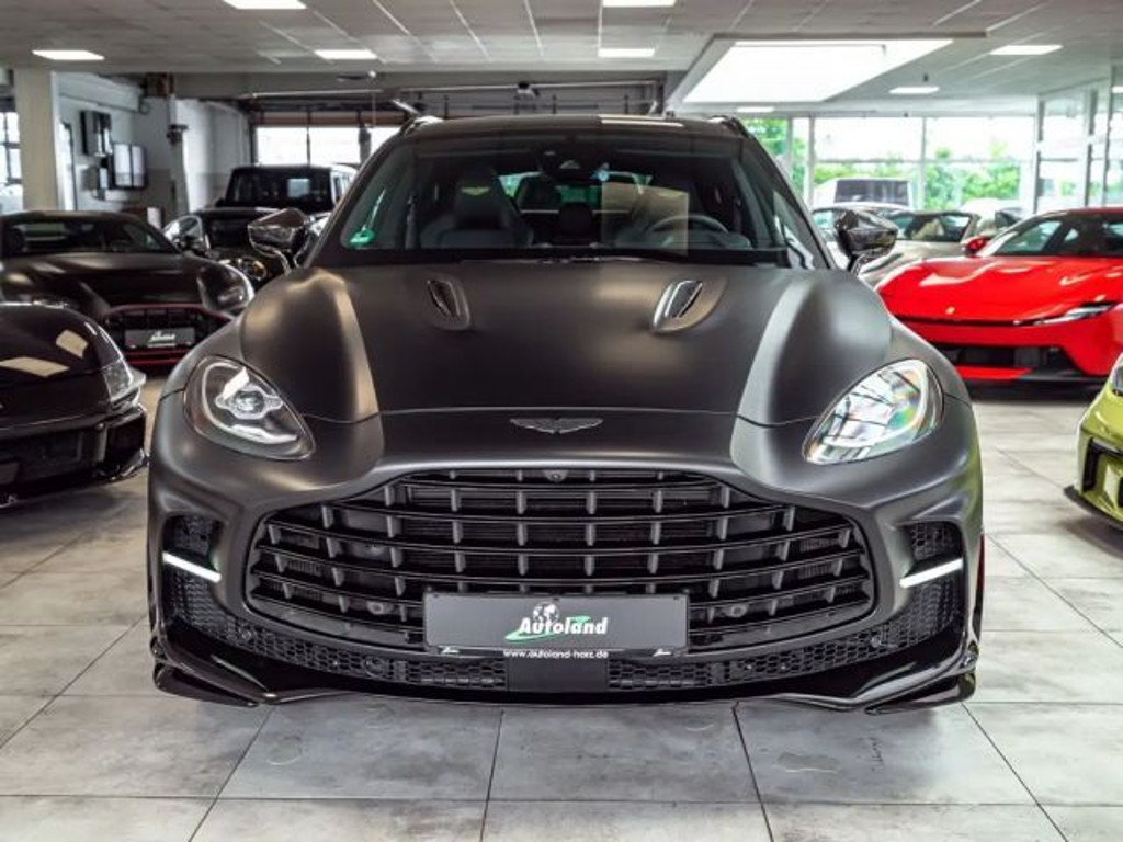 Aston Martin DBX
