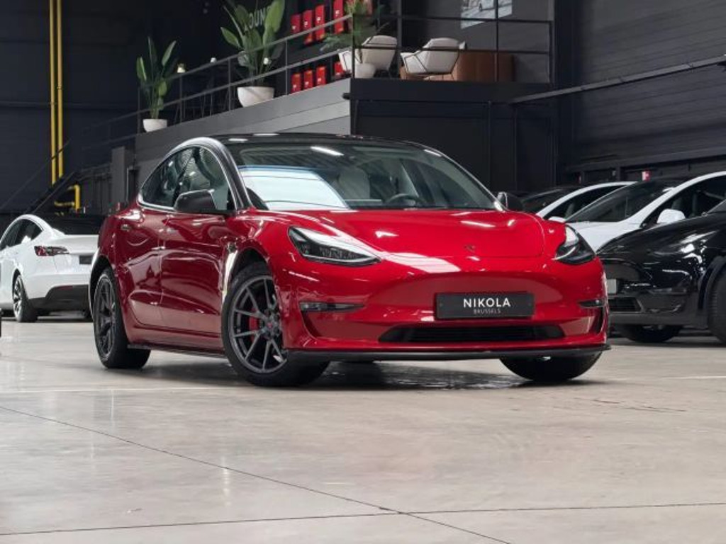 Tesla Model 3 Long Range AWD