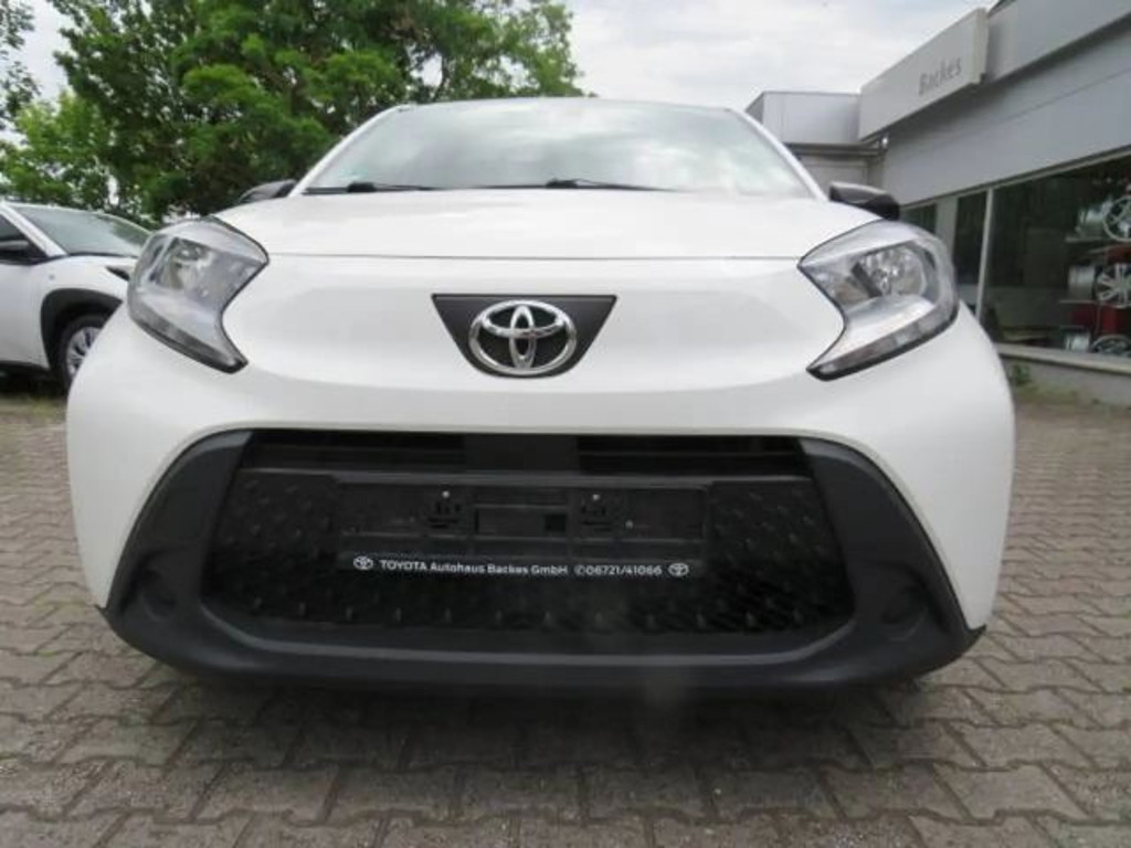 Toyota Aygo X Hatchback X-play Play