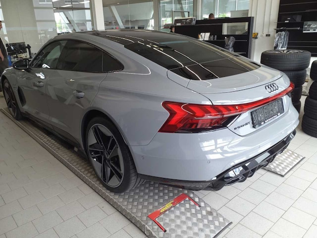 Audi e-tron GT