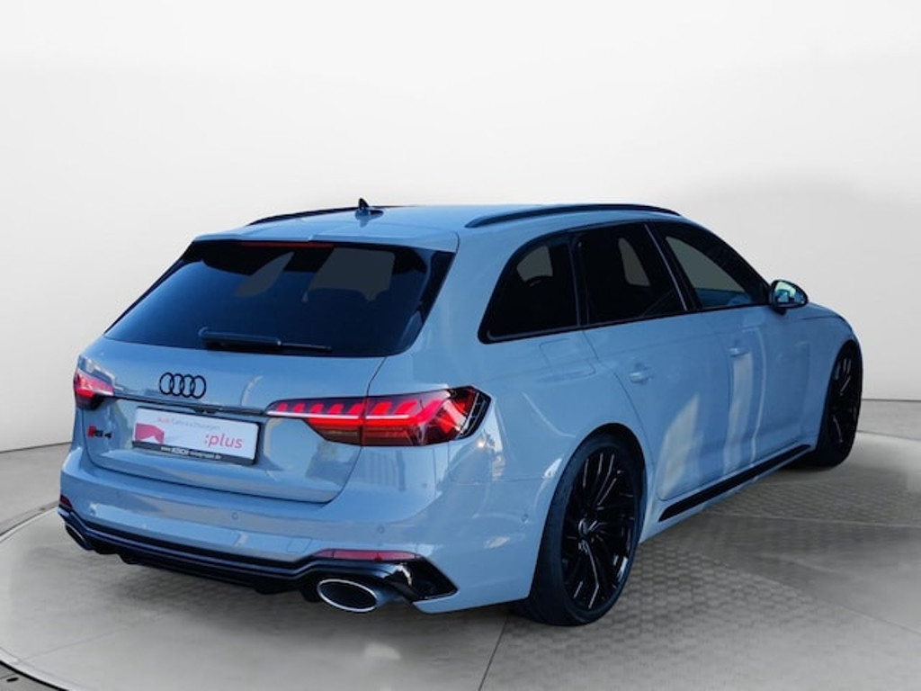 Audi RS4