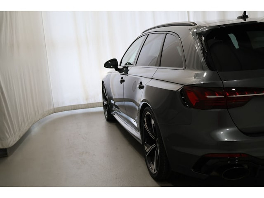 Audi RS4