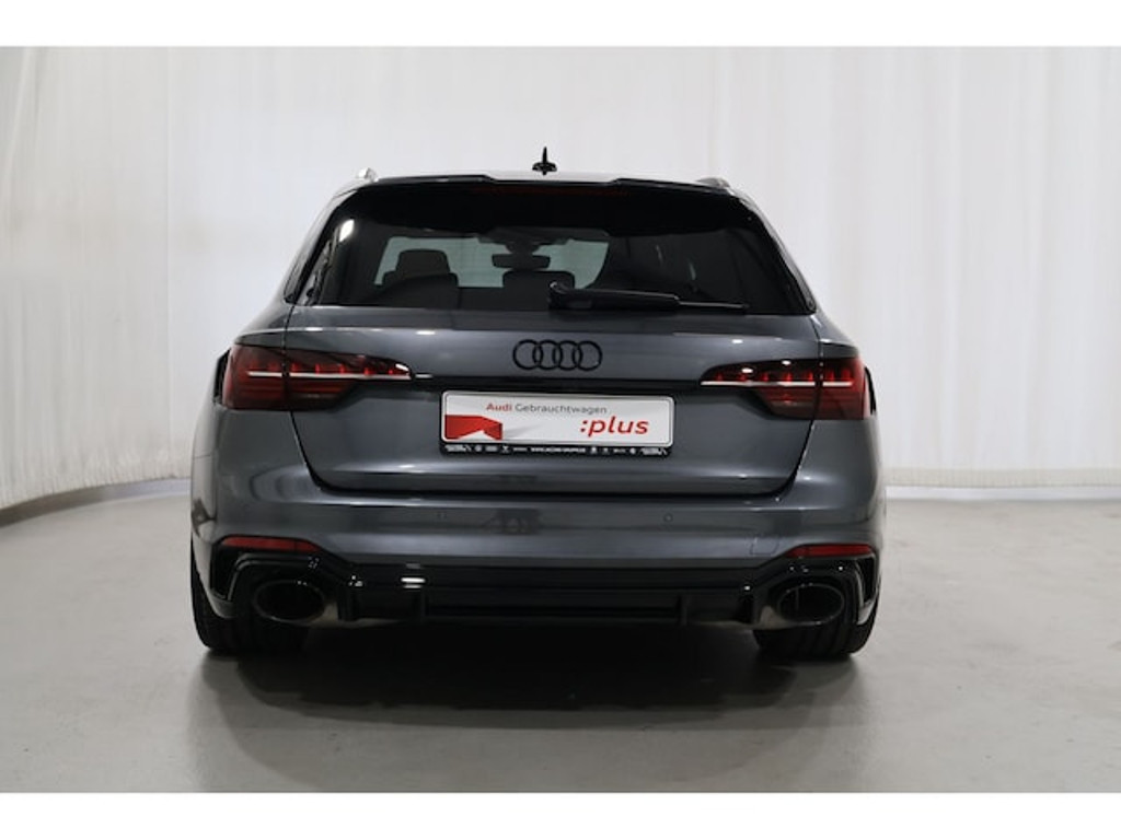 Audi RS4