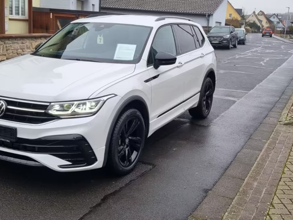 Volkswagen Tiguan 4Motion Style Allspace R-Line