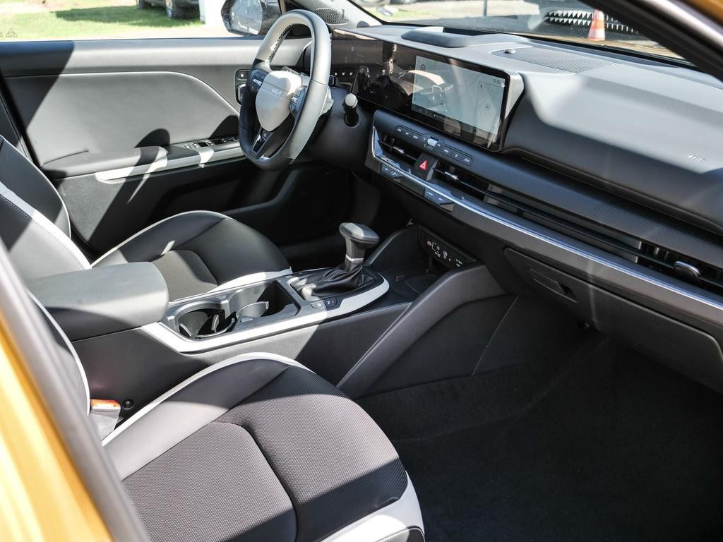 Kia K4