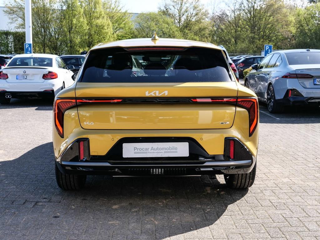Kia K4