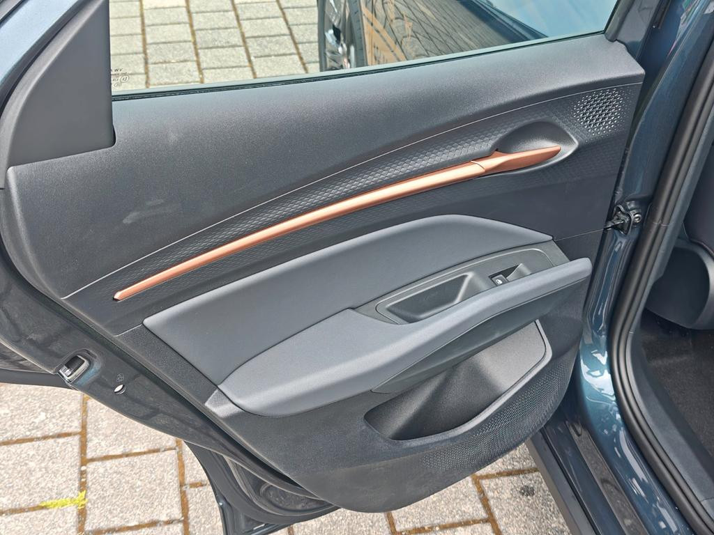 Cupra Raval