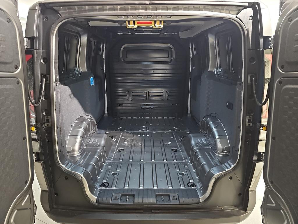 Kia PV5 Passenger