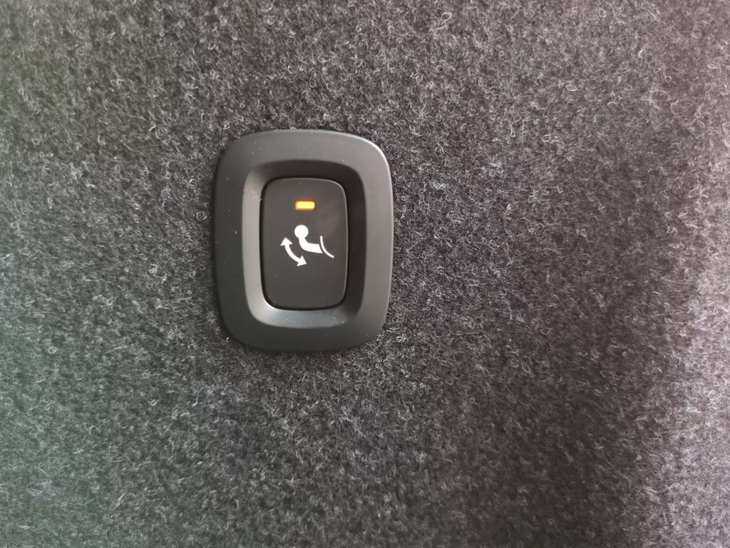 Volvo EX40