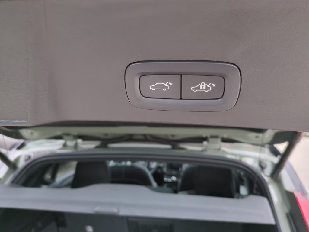 Volvo EX40