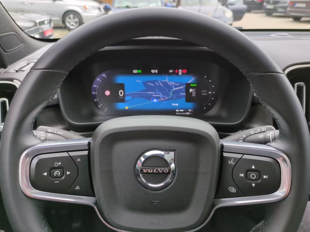 Volvo EX40