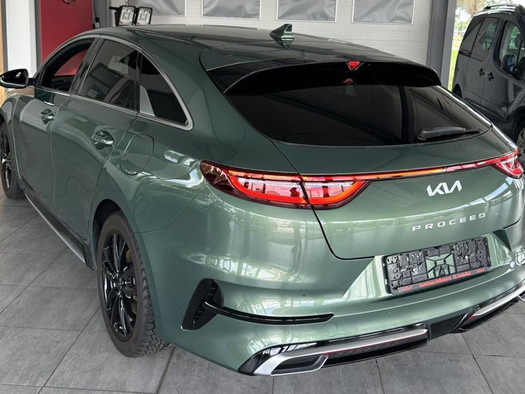 Kia ProCeed